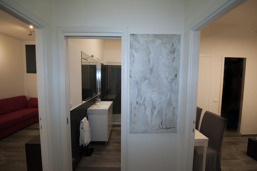 Porta Latina Suite - Private Apartment Rome'S Center Екстериор снимка