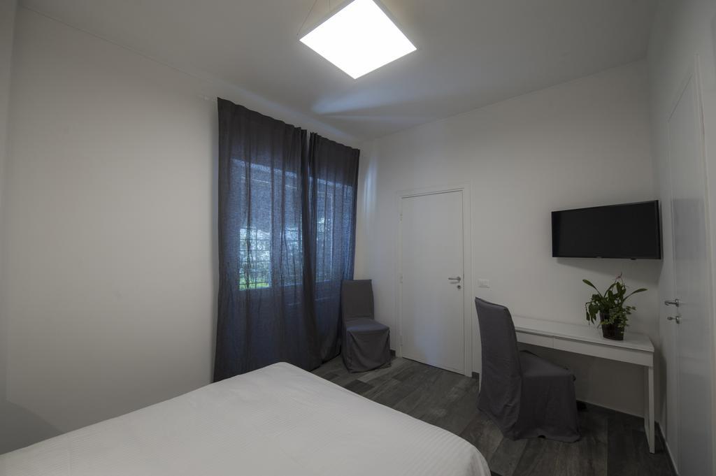 Porta Latina Suite - Private Apartment Rome'S Center Екстериор снимка